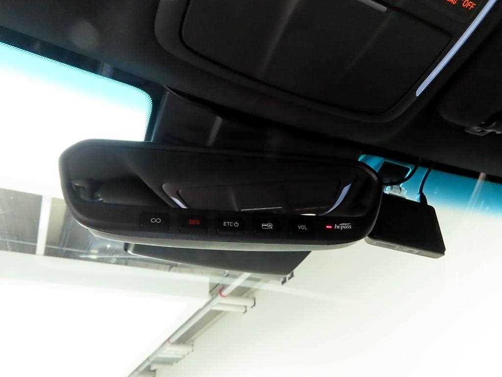 Genesis G70 2018 Blanco - Importación desde Corea - HF Imports Iquique - Foto 15