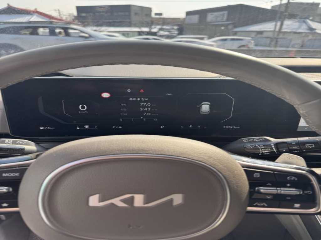 KIA Carnival - Vista 5