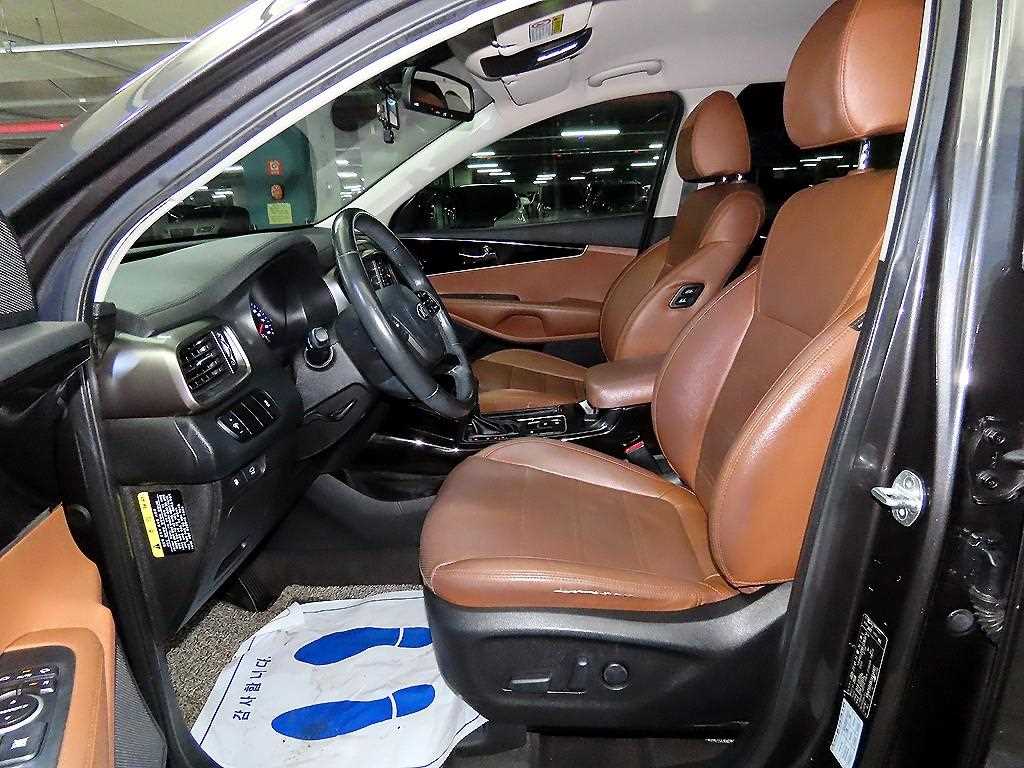 KIA Sorento - Vista 6