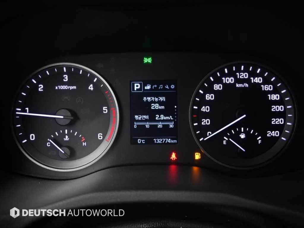 HYUNDAI Tucson - Vista 8