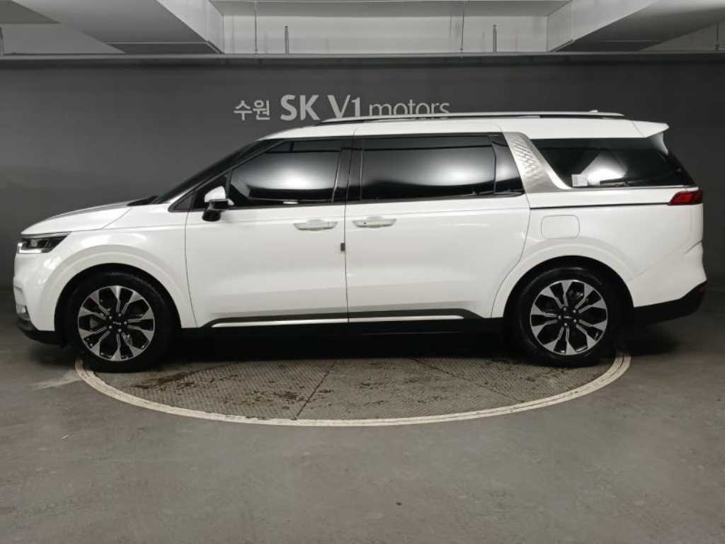 KIA Carnival - Vista 3