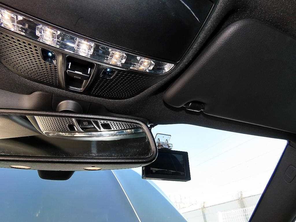 Mercedes Benz C Class 2018 Negro - Importación desde Corea - HF Imports Iquique - Foto 15