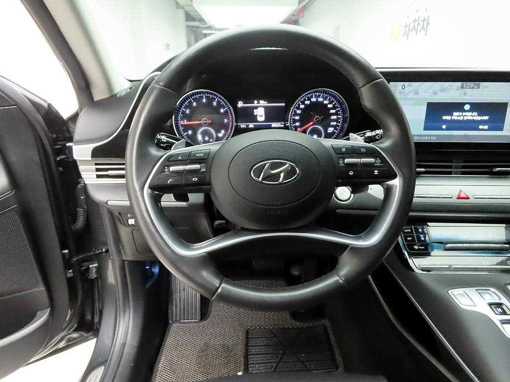 HYUNDAI Grandeur - Vista 8