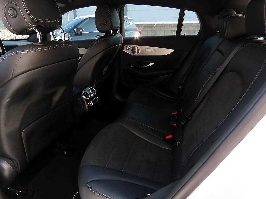 Mercedes Benz GLC Class - Vista 6