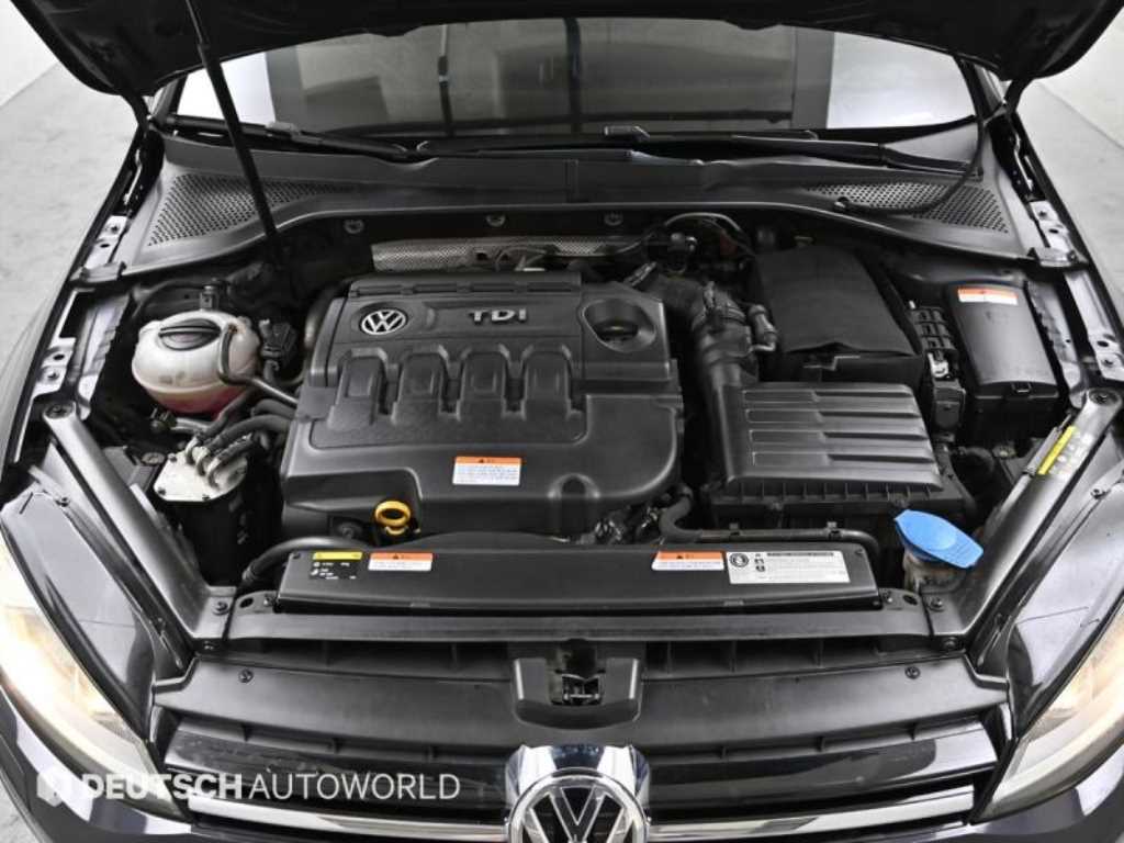 Volkswagen Golf - Vista 6