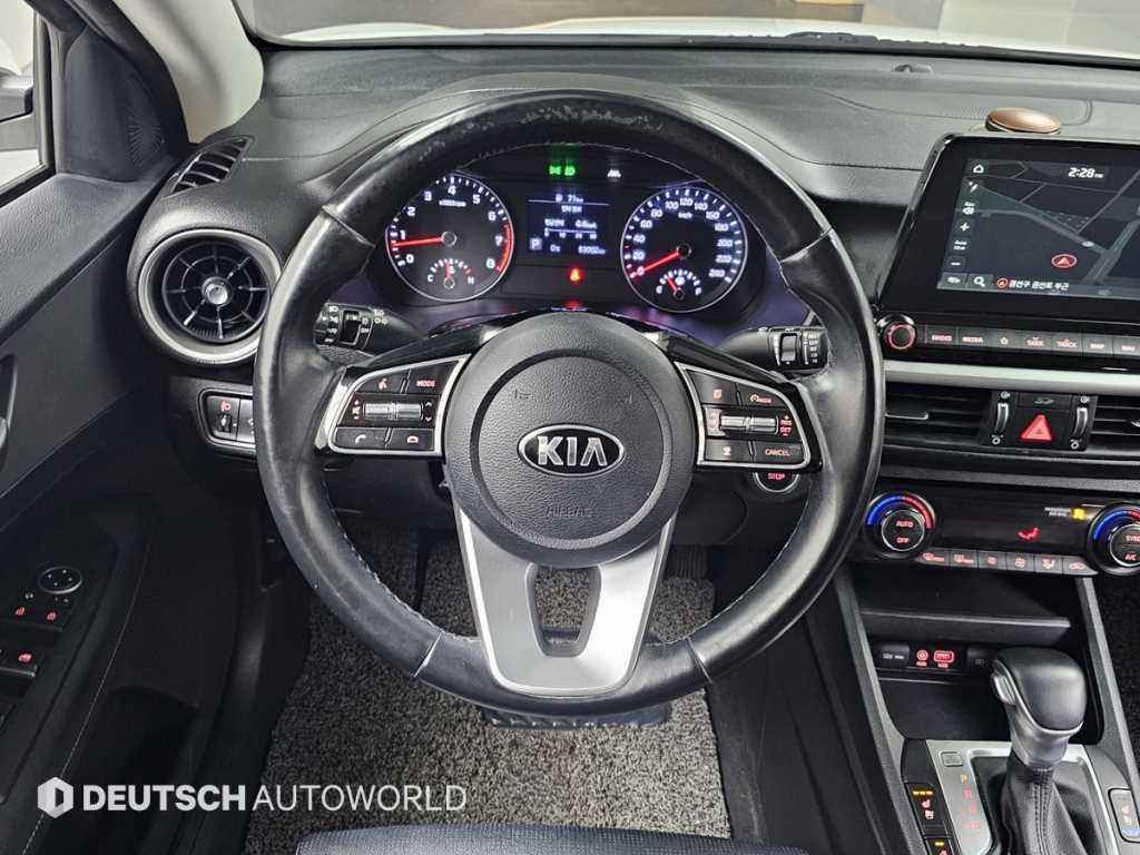 KIA K3 2020 Blanco - Importación desde Corea - HF Imports Iquique - Foto 13