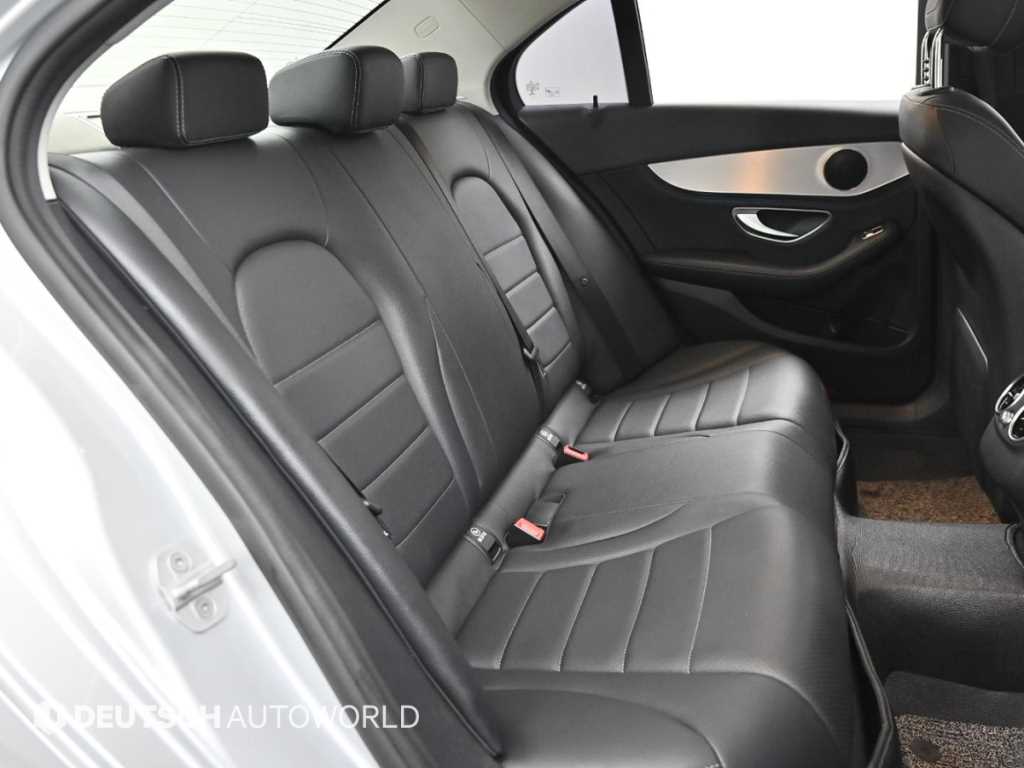 Mercedes Benz C Class - Vista 12