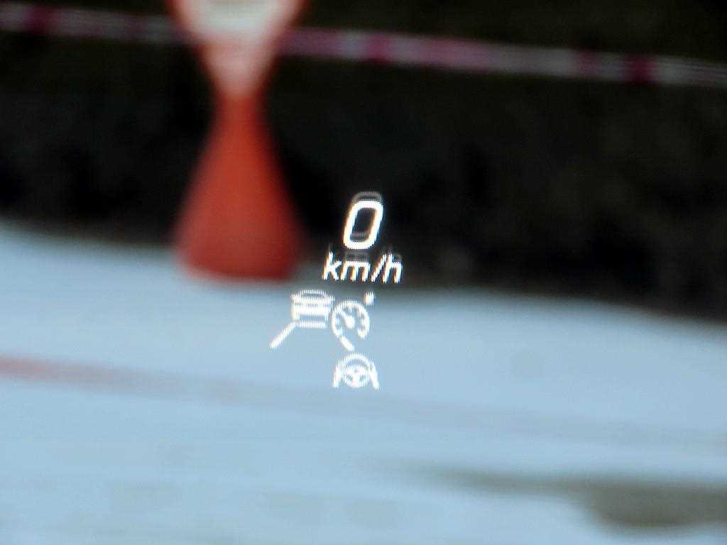 Mercedes Benz AMG GT - Vista 10