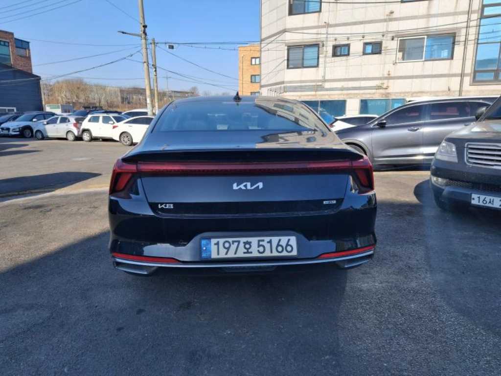 KIA K8 - Vista 3