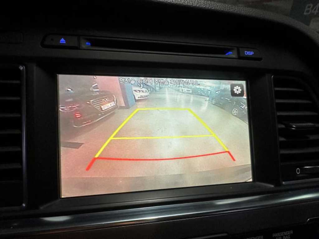 HYUNDAI Sonata - Vista 7