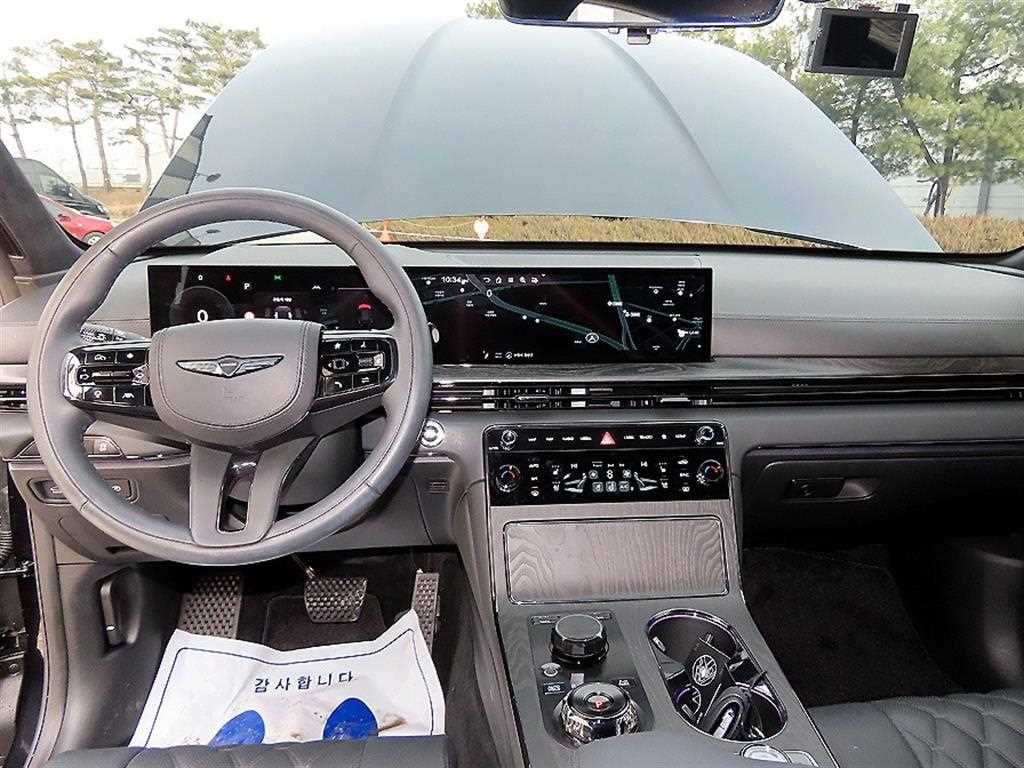 Genesis GV80 - Vista 7