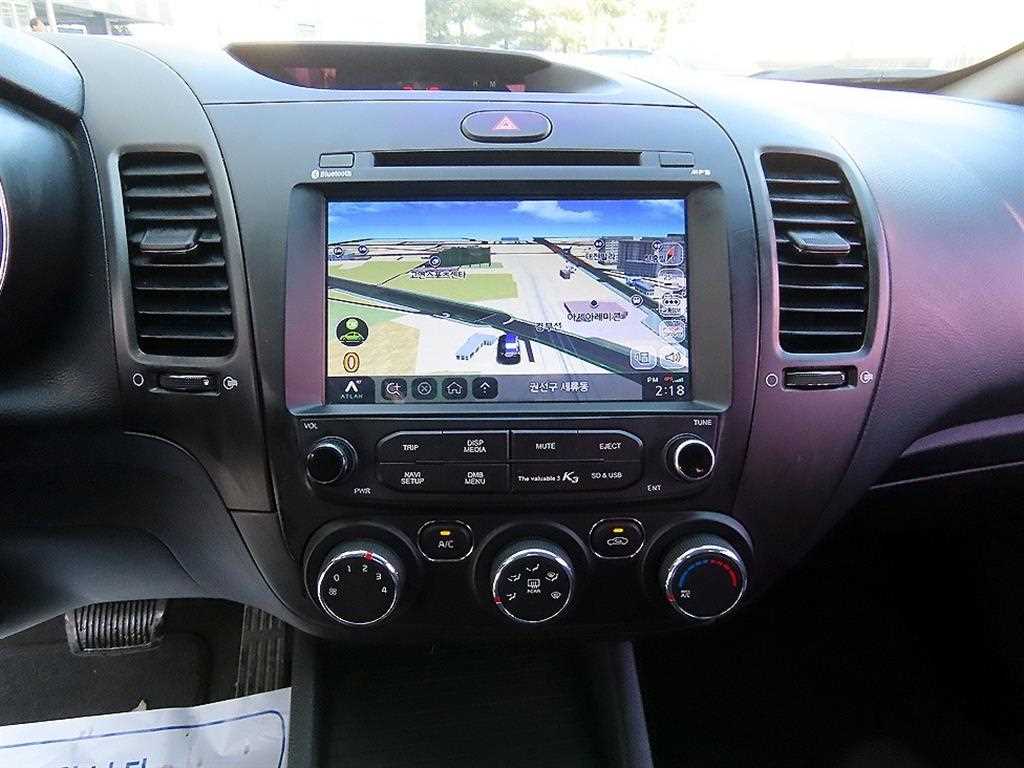 KIA K3 2017 Plateado - Importación desde Corea - HF Imports Iquique - Foto 13