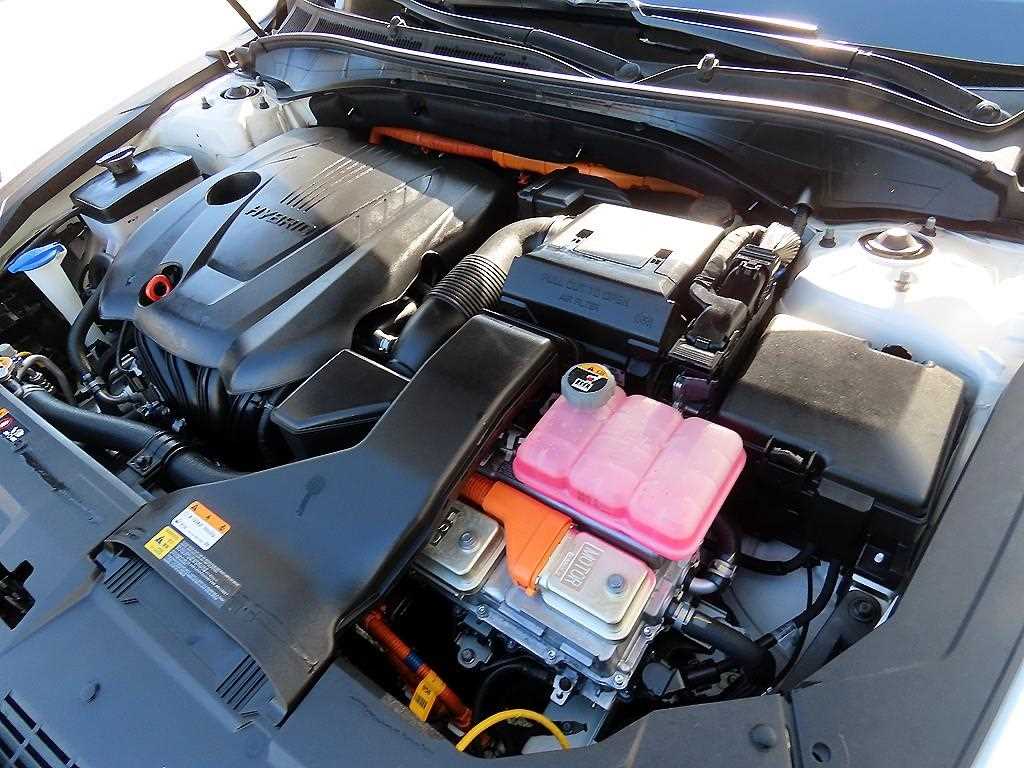 HYUNDAI Grandeur 2023 Blanco - Importación desde Corea - HF Imports Iquique - Foto 19