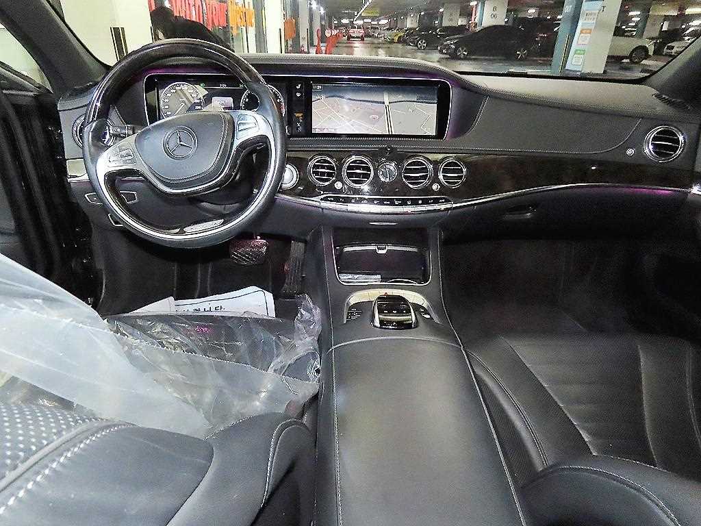 Mercedes Benz S Class - Vista 10