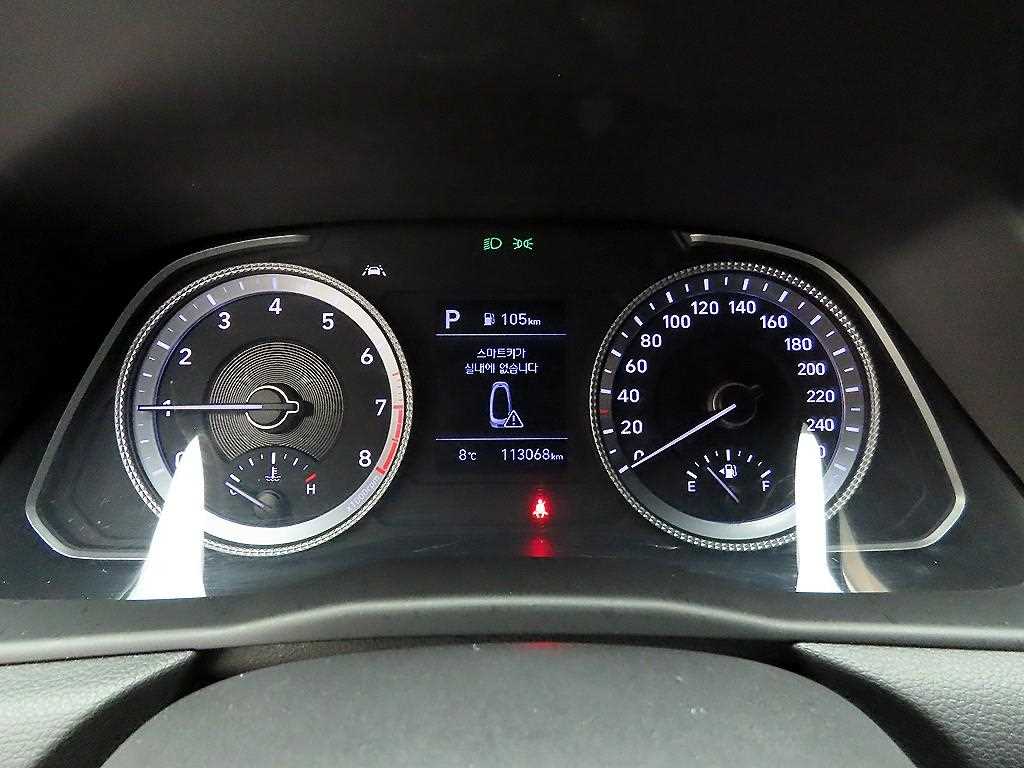 HYUNDAI Sonata - Vista 6