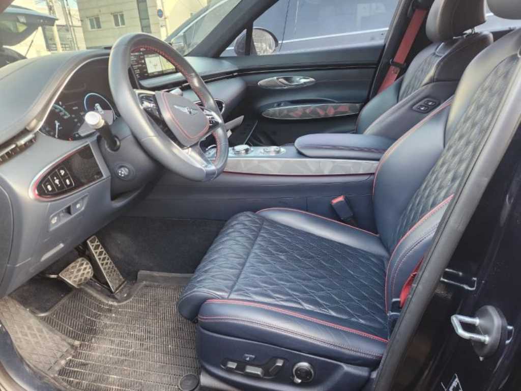 Genesis GV70 - Vista 7