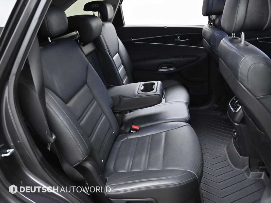 KIA Sorento - Vista 12