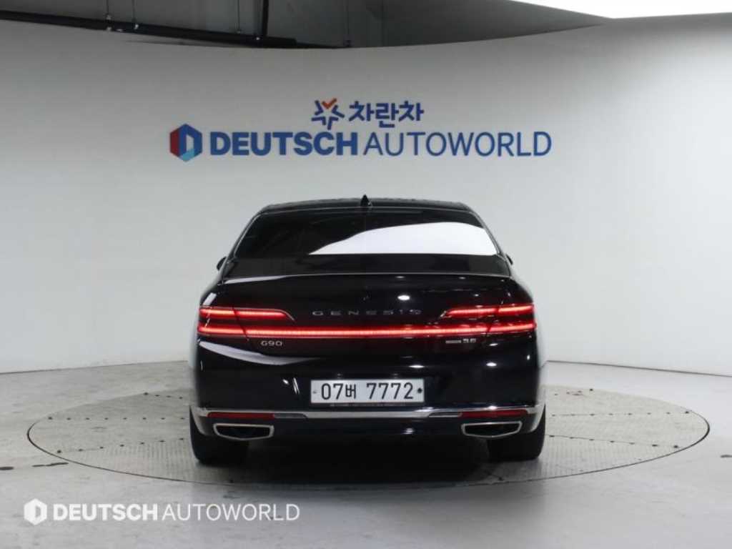 Genesis G90 - Vista 4
