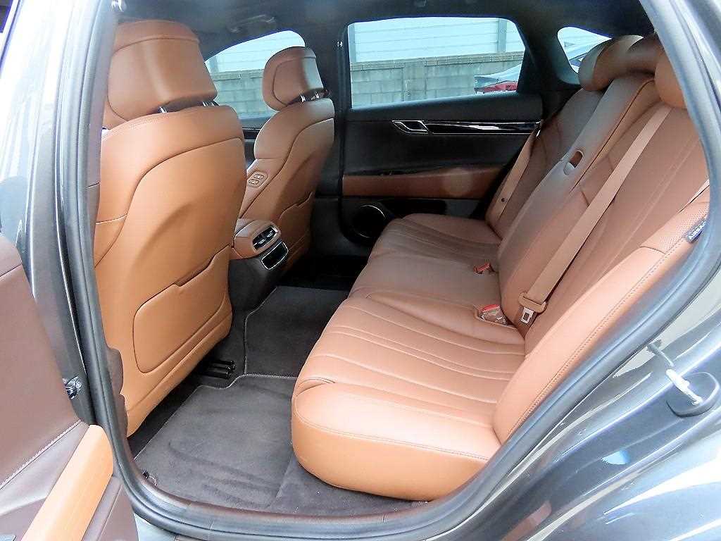 Genesis G80 - Vista 6