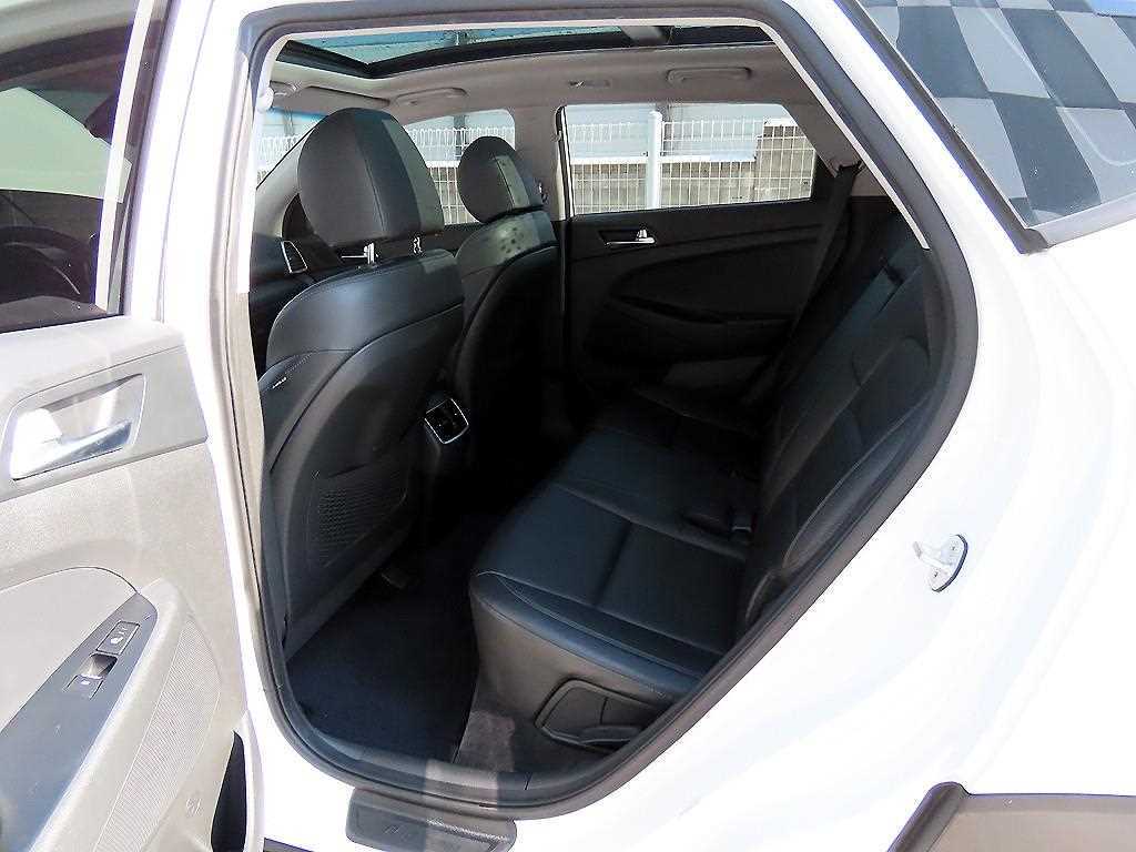 HYUNDAI Tucson - Vista 6