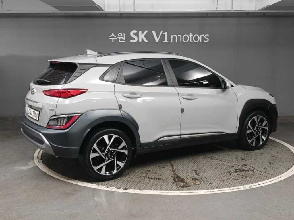 HYUNDAI Kona - Vista 5