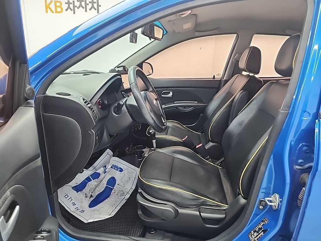 KIA Morning - Vista 11