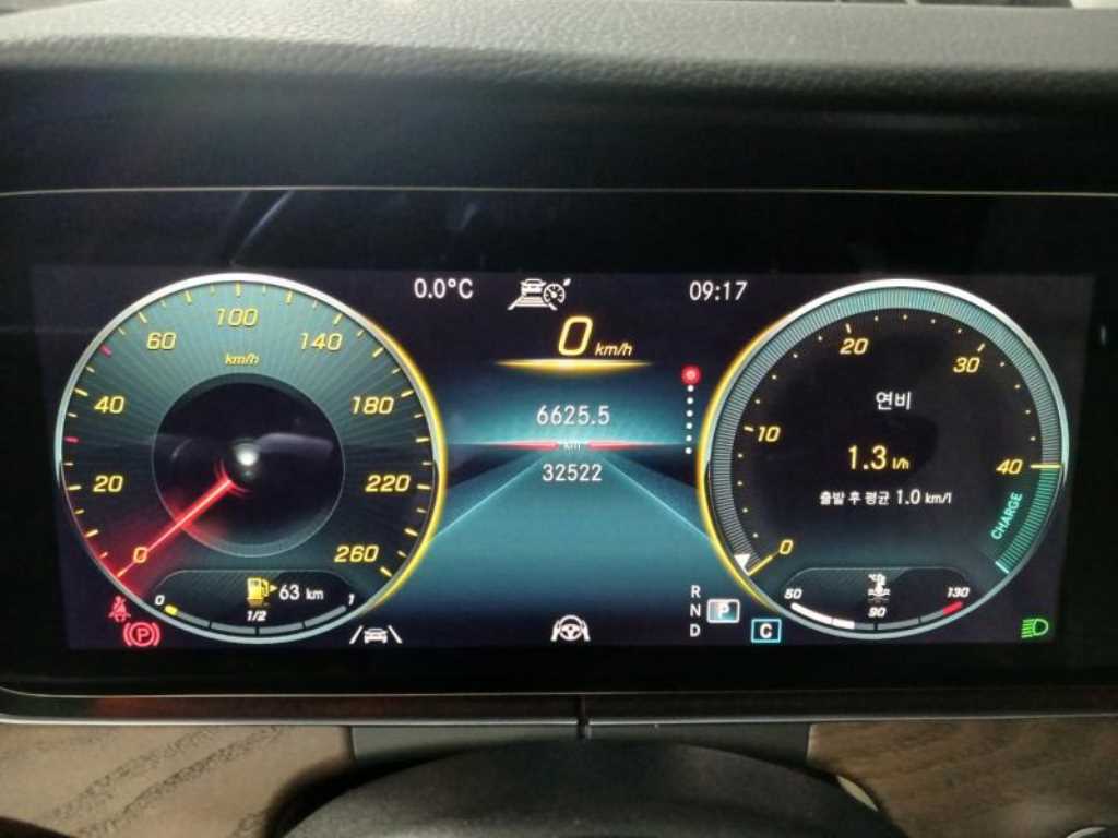 Mercedes Benz E class - Vista 10