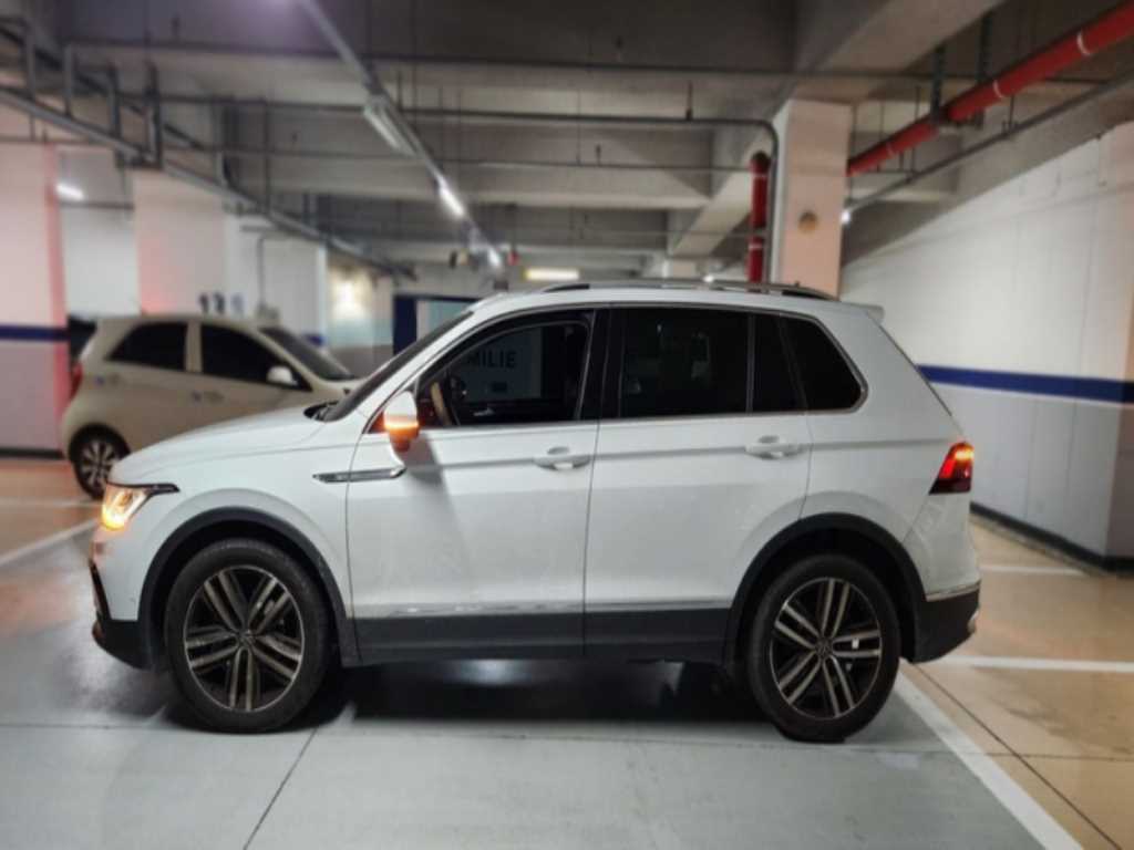 Volkswagen Tiguan - Vista 5