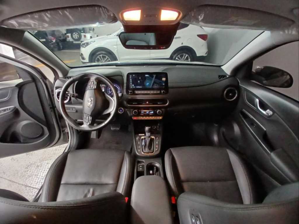 HYUNDAI Kona - Vista 6