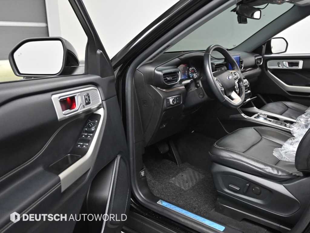 Ford Explorer - Vista 11