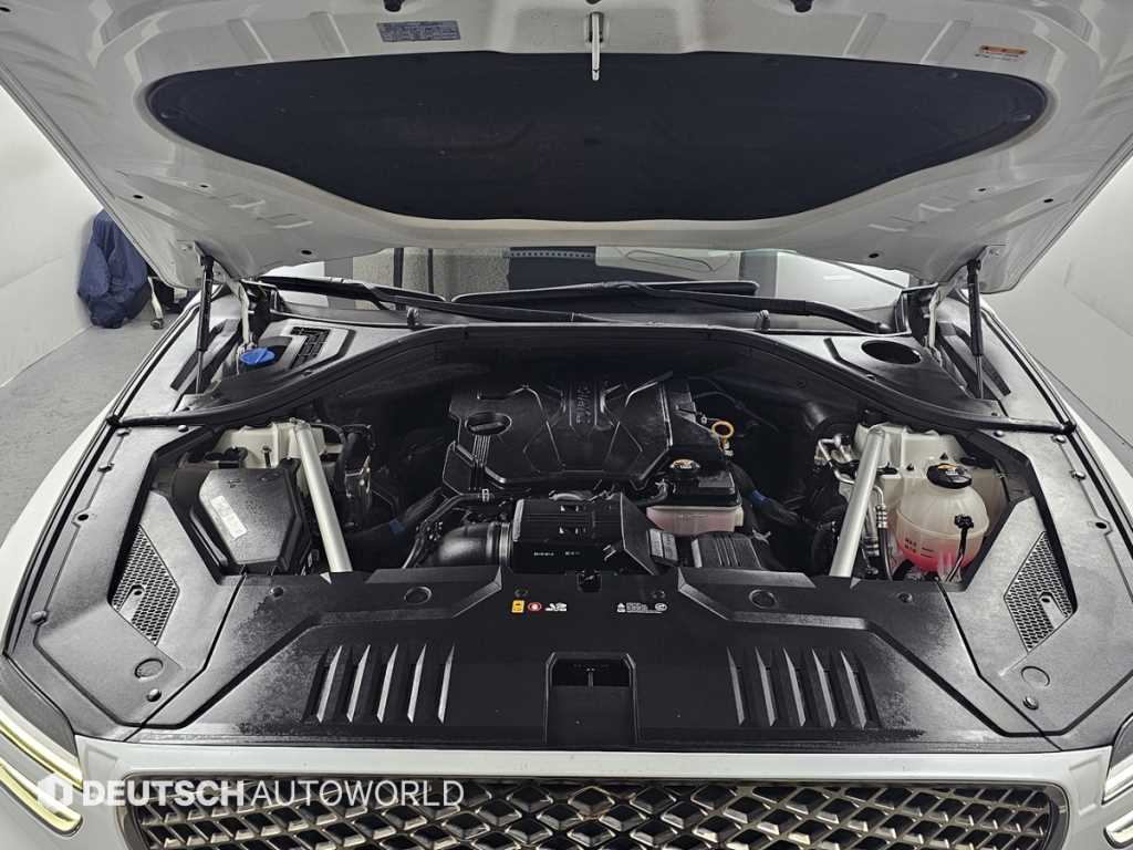 Genesis GV70 - Vista 6