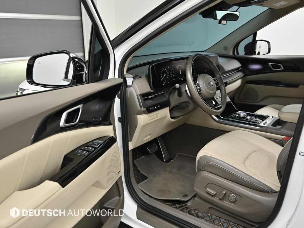 KIA Carnival - Vista 11