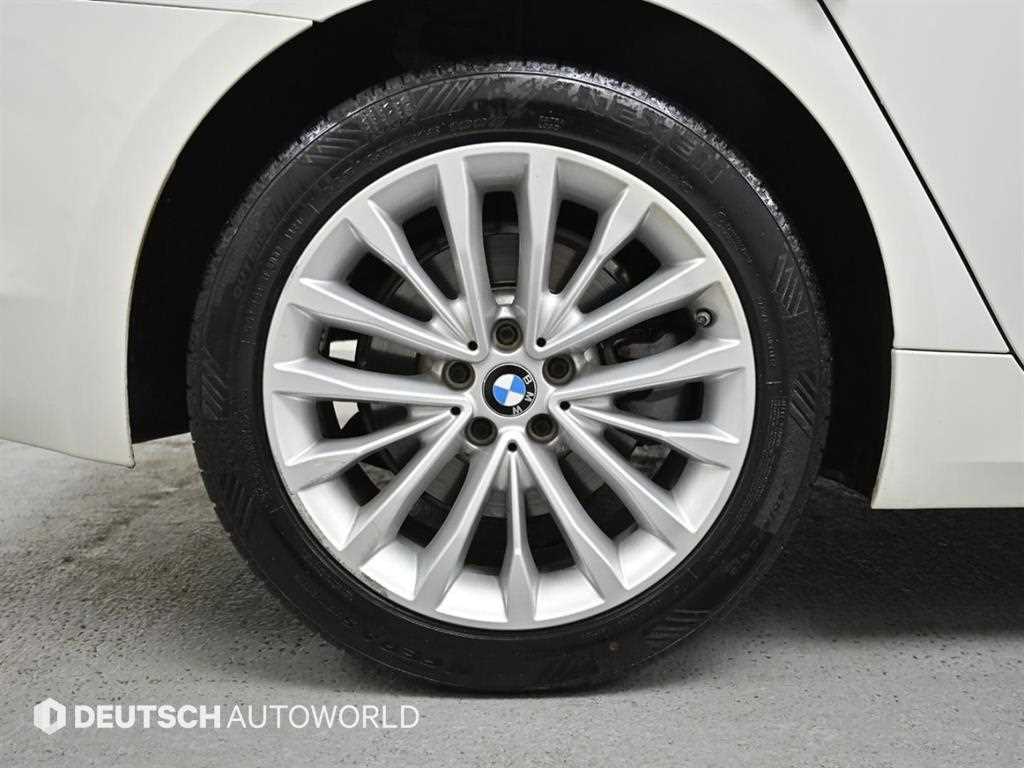 BMW 5 Series - Vista 5