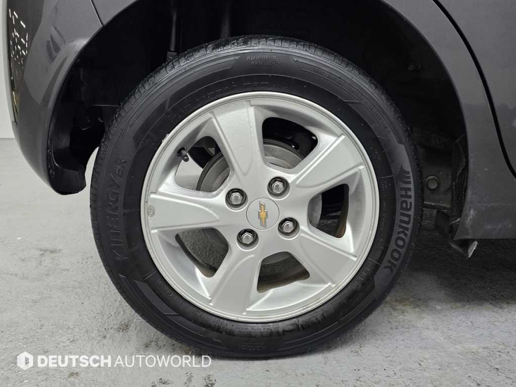 Chevrolet Spark - Vista 5