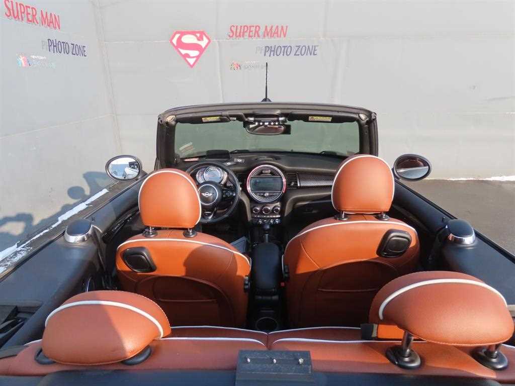 Mini Cooper Convertible - Vista 8