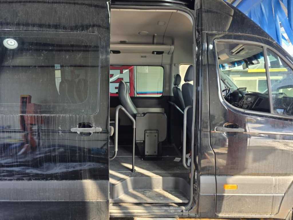 HYUNDAI Solati 2022 Negro - Importación desde Corea - HF Imports Iquique - Foto 13