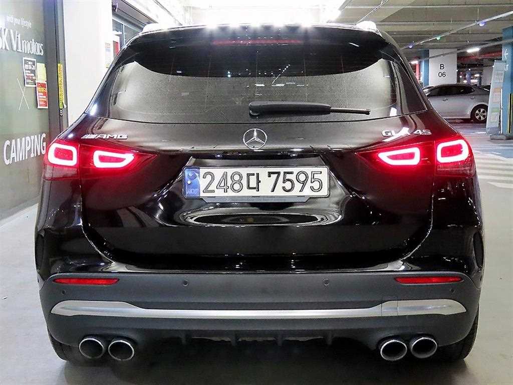 Mercedes Benz GLA Class - Vista 5