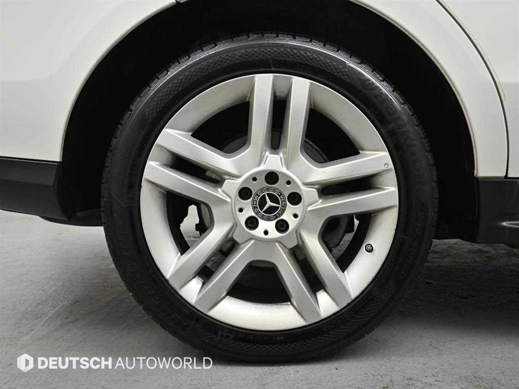 Mercedes Benz GLE Class - Vista 5