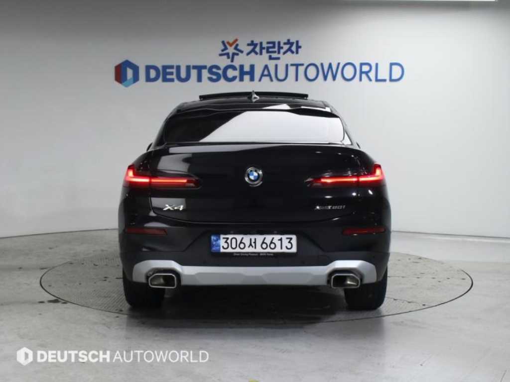 BMW X4 - Vista 4