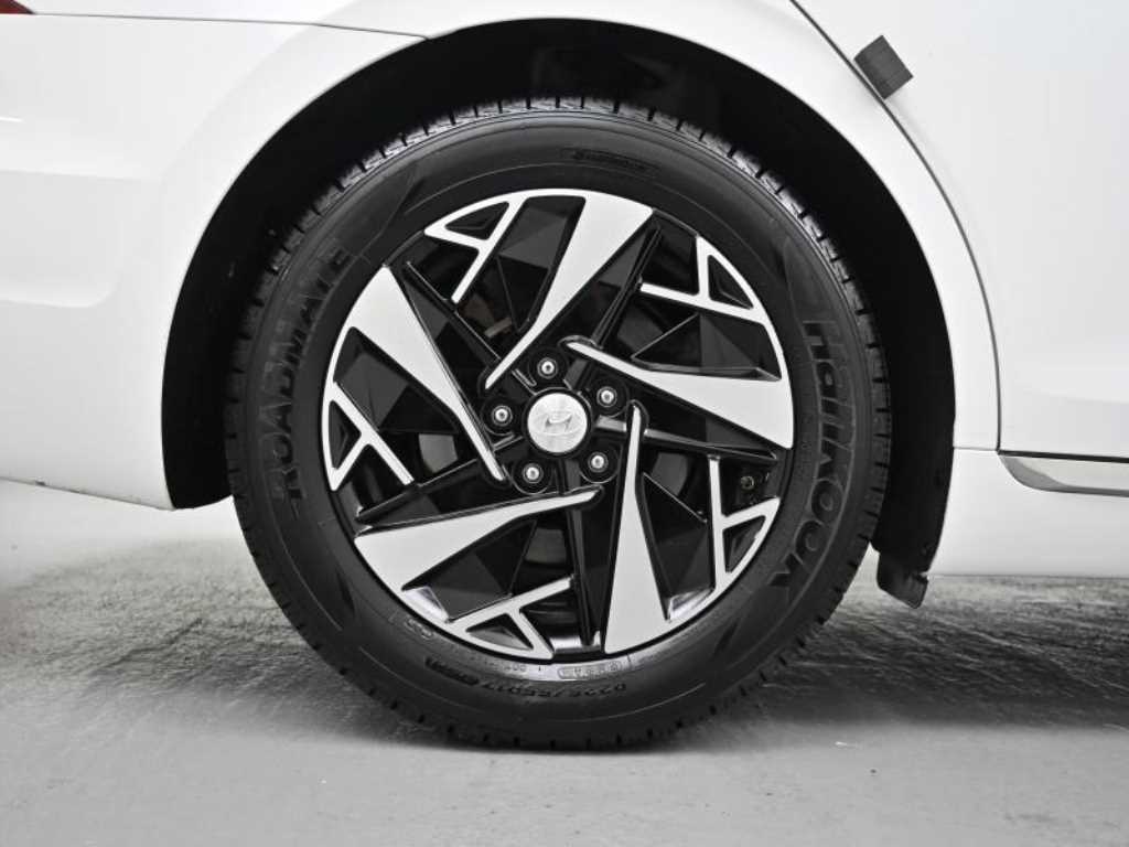 HYUNDAI Grandeur - Vista 6