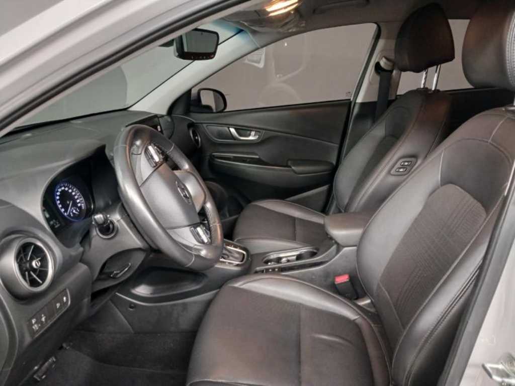 HYUNDAI Kona - Vista 7