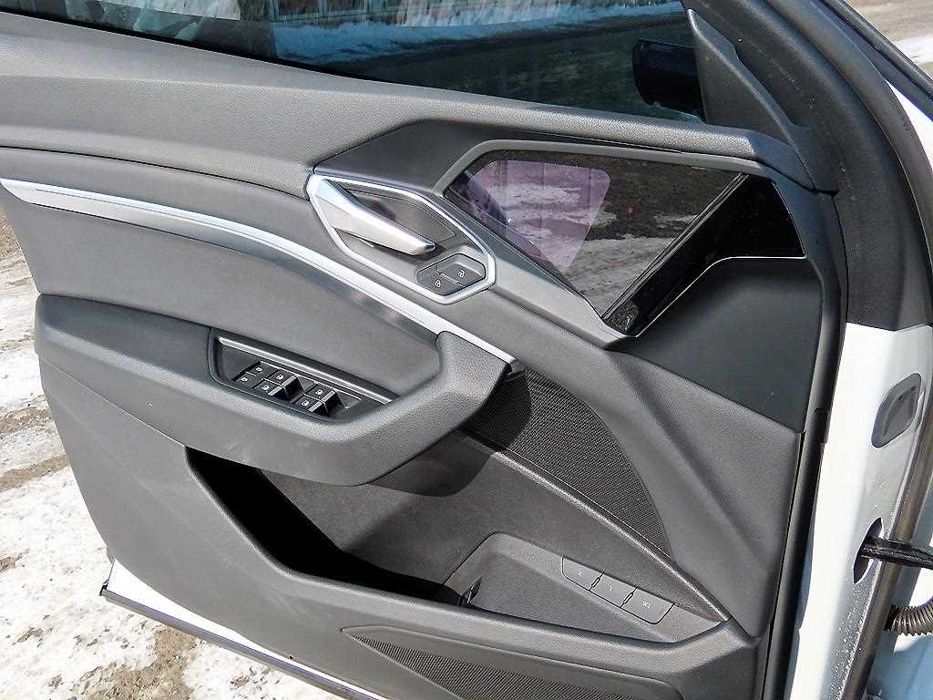 Audi e-Tron - Vista 12