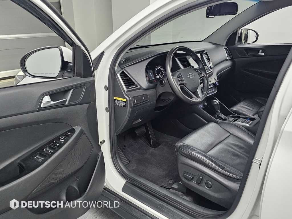 HYUNDAI Tucson - Vista 11