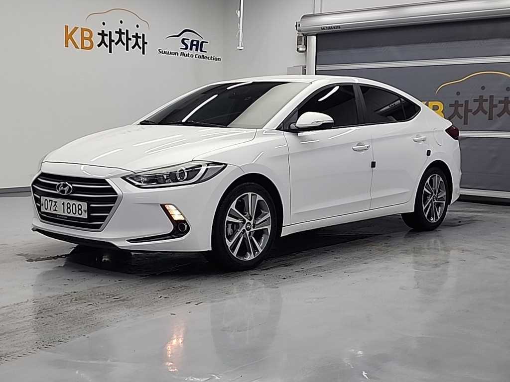 HYUNDAI Avante 2018 - Importación desde Corea - HF Imports Iquique - Foto 1