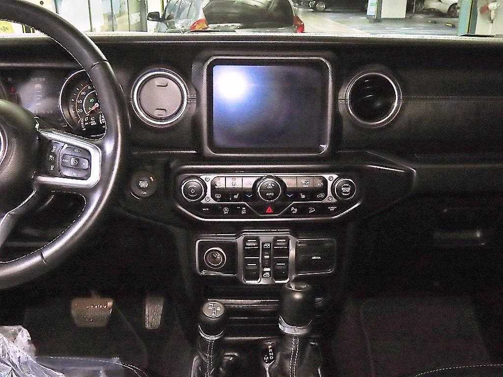 Jeep Wrangler - Vista 11