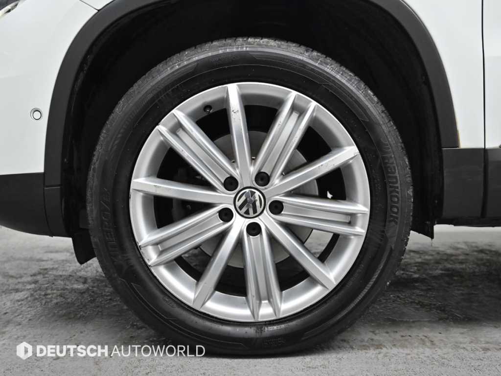 Volkswagen Tiguan - Vista 5