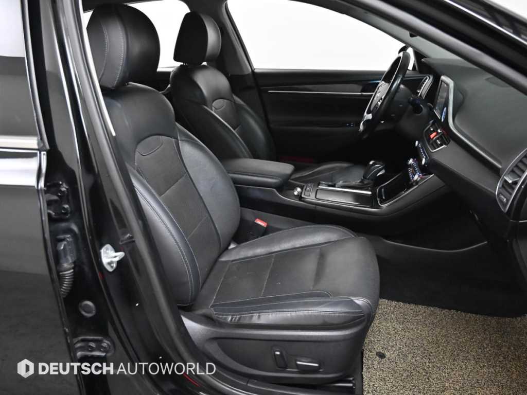 HYUNDAI Grandeur - Vista 10