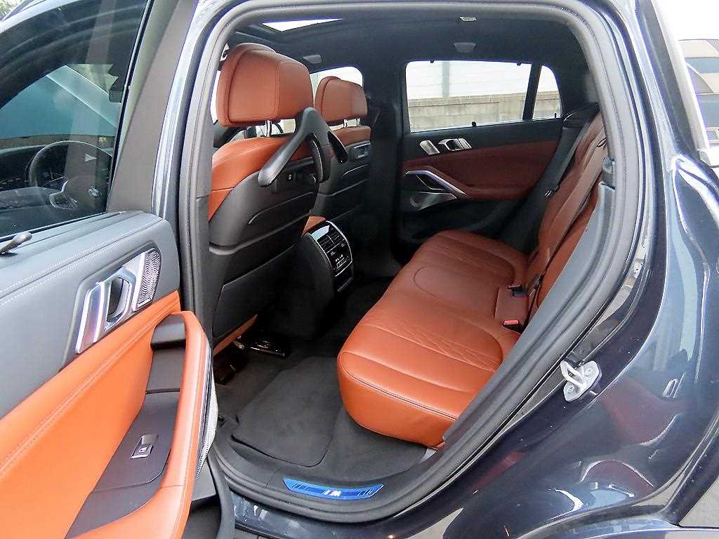 BMW X6 - Vista 6