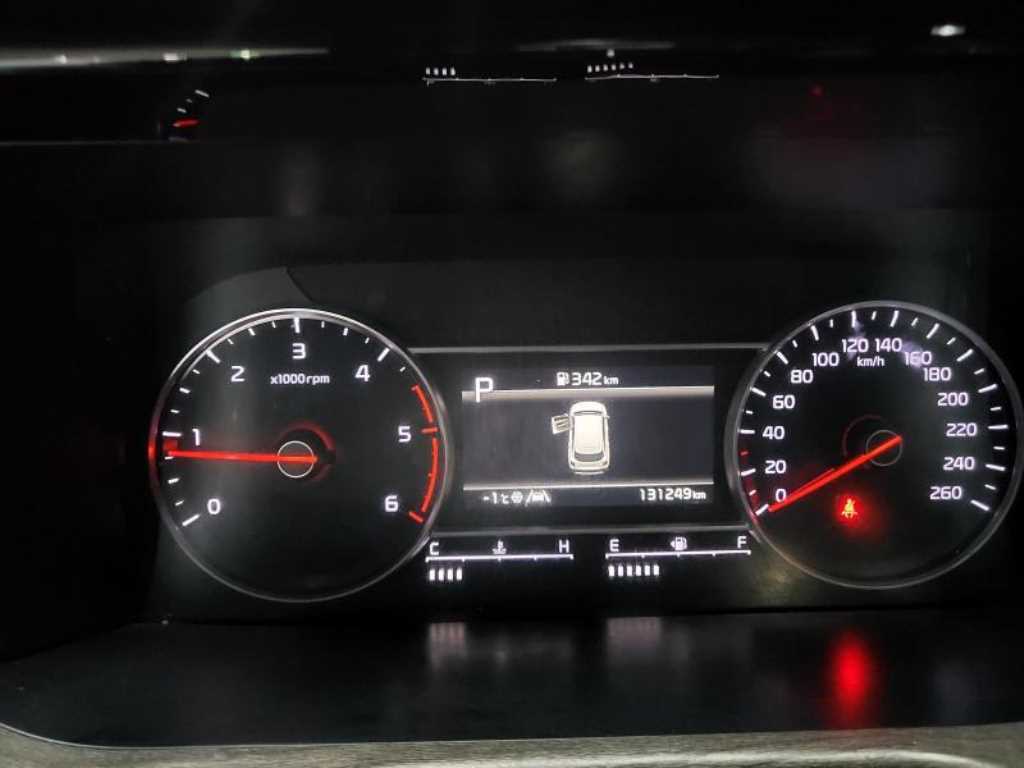 KIA Sorento - Vista 8