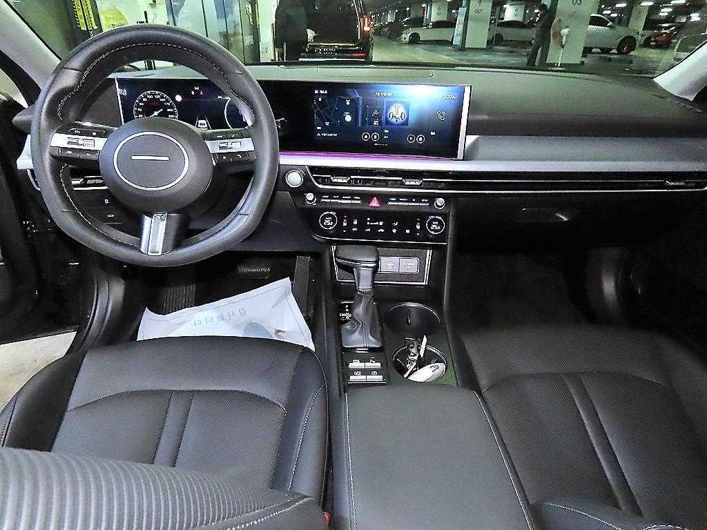 HYUNDAI Sonata - Vista 10